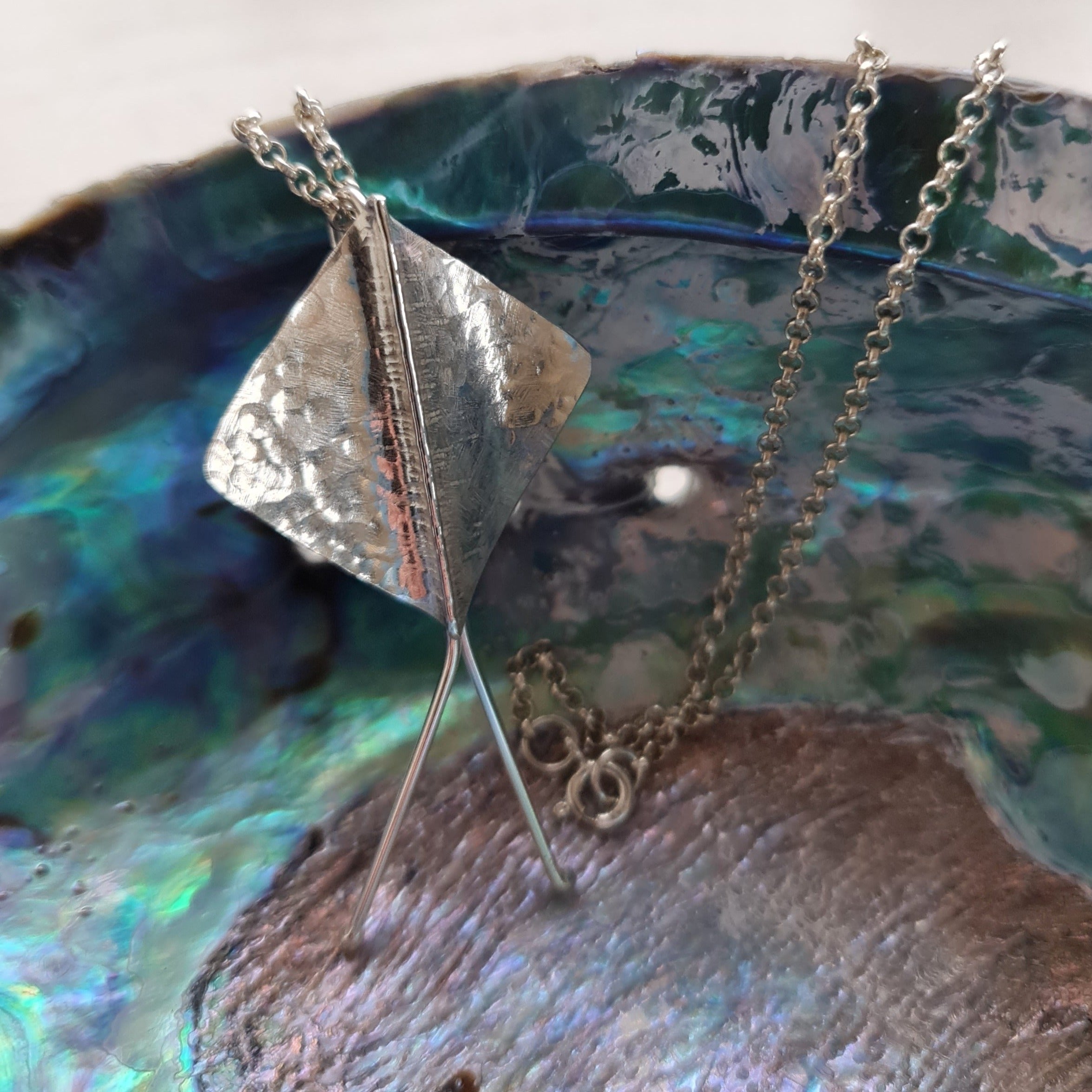 NZ Jeweller, NZ Jeweler, Sterling Silver Necklace, Necklace, Swanson Jeweller, Swanson Jeweler, stingray necklace, stingray jewellery, stingray jewelry, bespoke jewellery, bespoke jewelry